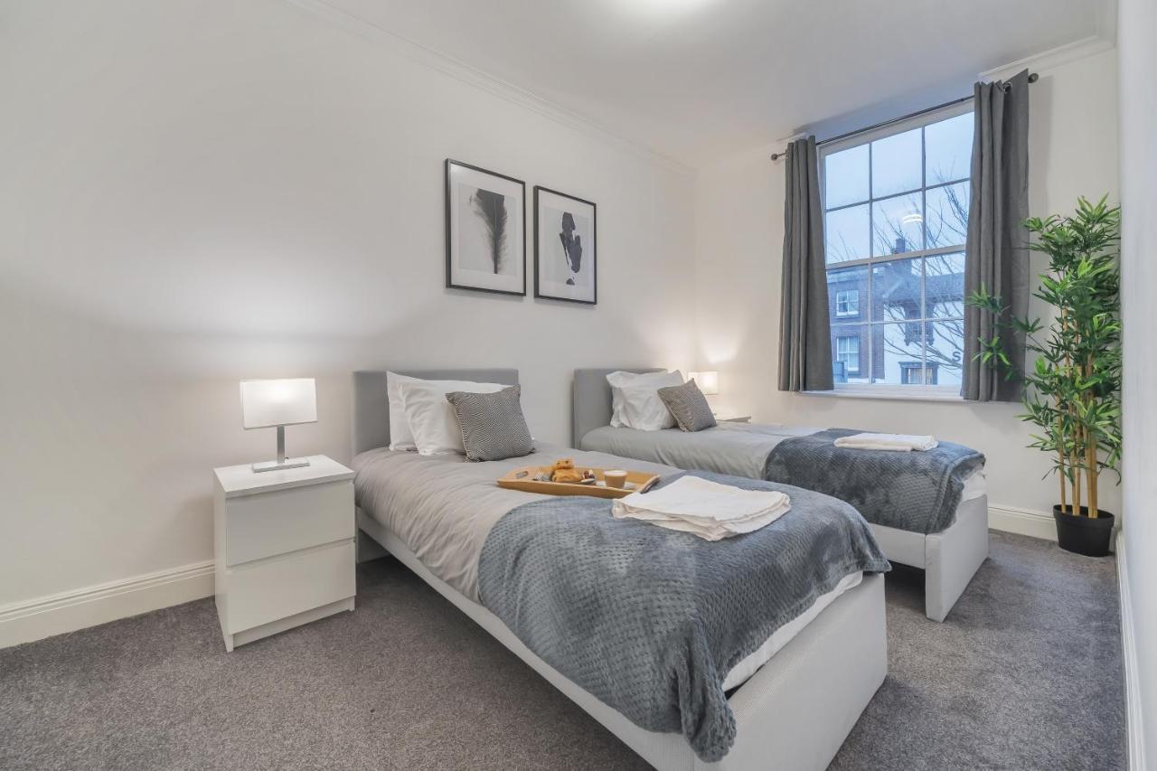 Modern, City Centre -2 Bedroom Apartments Reading Kültér fotó