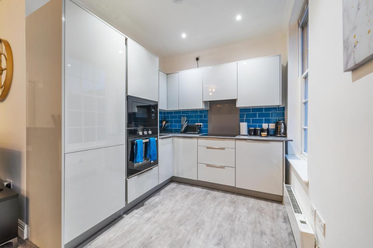 Modern, City Centre -2 Bedroom Apartments Reading Kültér fotó