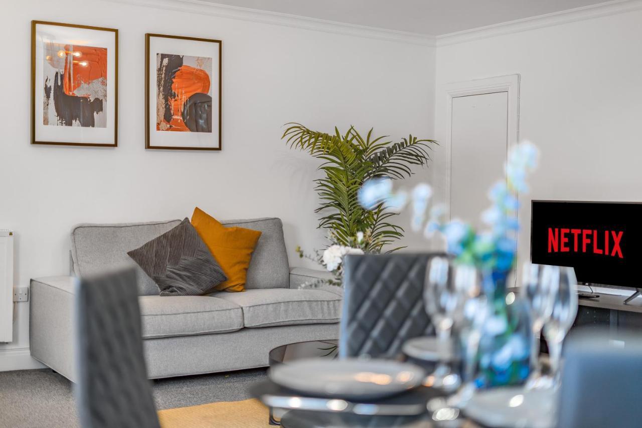 Modern, City Centre -2 Bedroom Apartments Reading Kültér fotó
