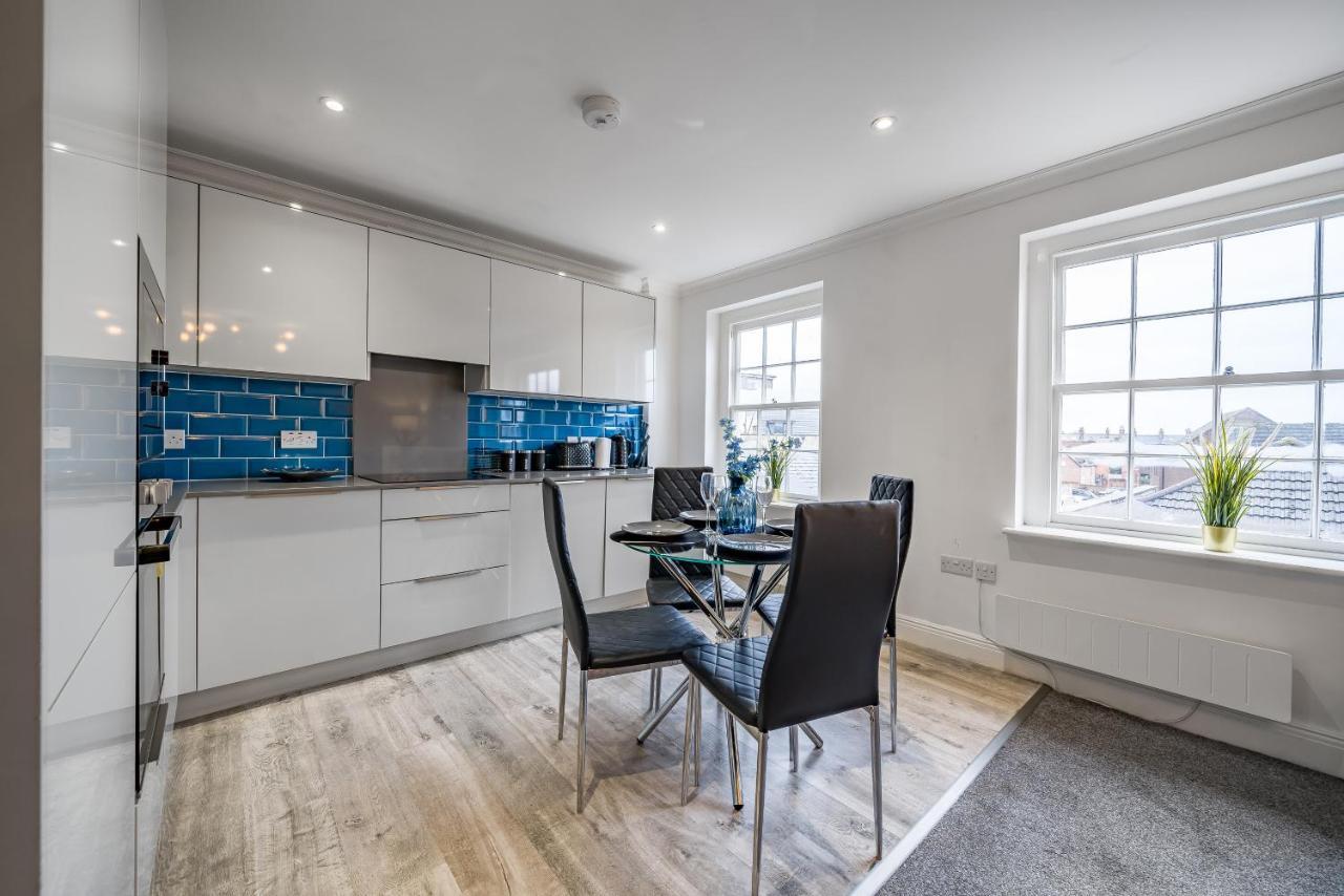 Modern, City Centre -2 Bedroom Apartments Reading Kültér fotó