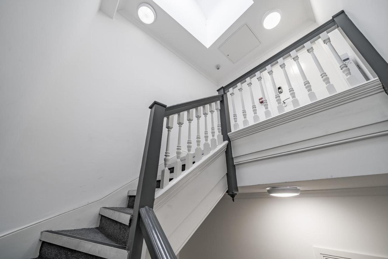 Modern, City Centre -2 Bedroom Apartments Reading Kültér fotó