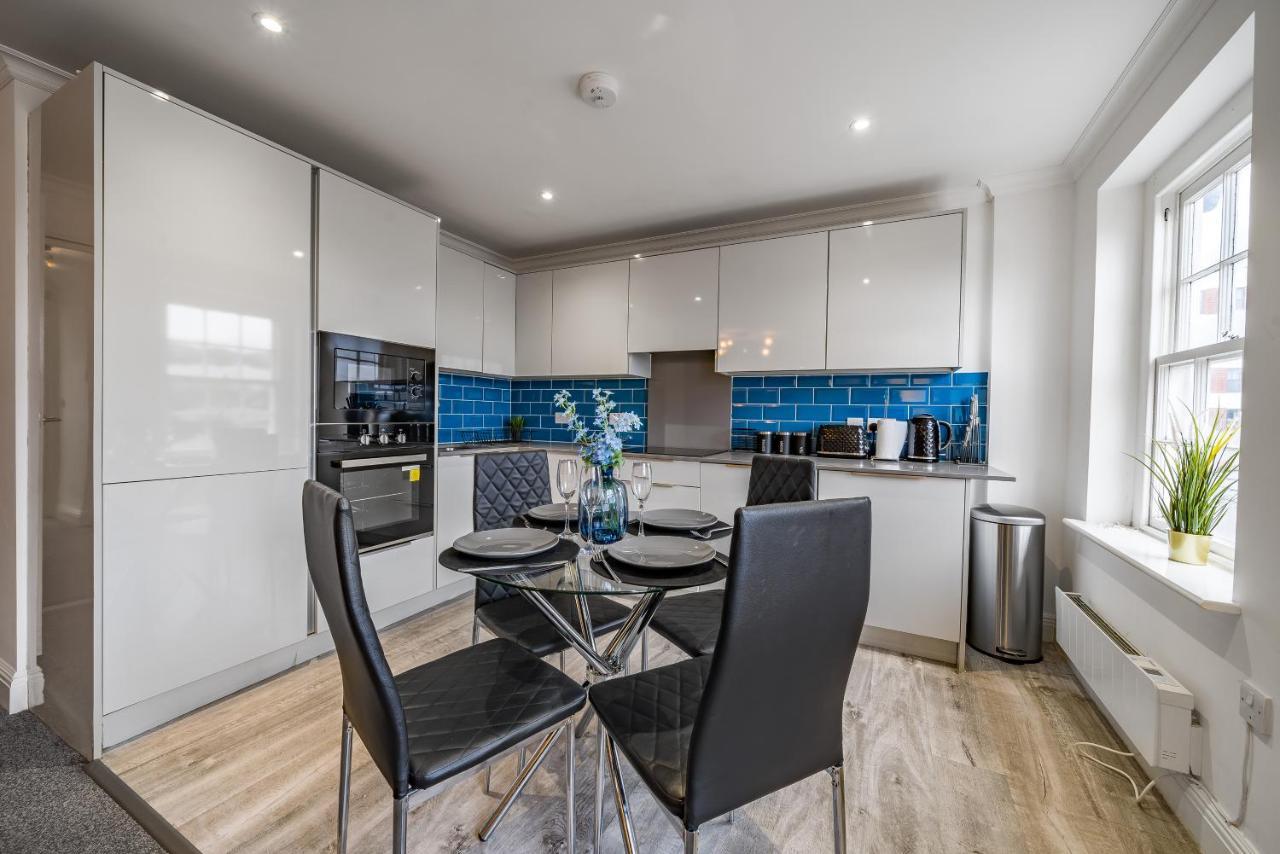 Modern, City Centre -2 Bedroom Apartments Reading Kültér fotó