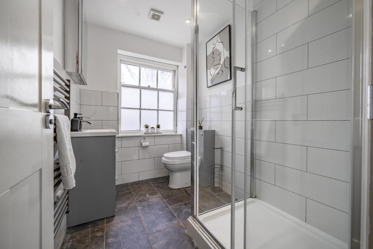 Modern, City Centre -2 Bedroom Apartments Reading Kültér fotó