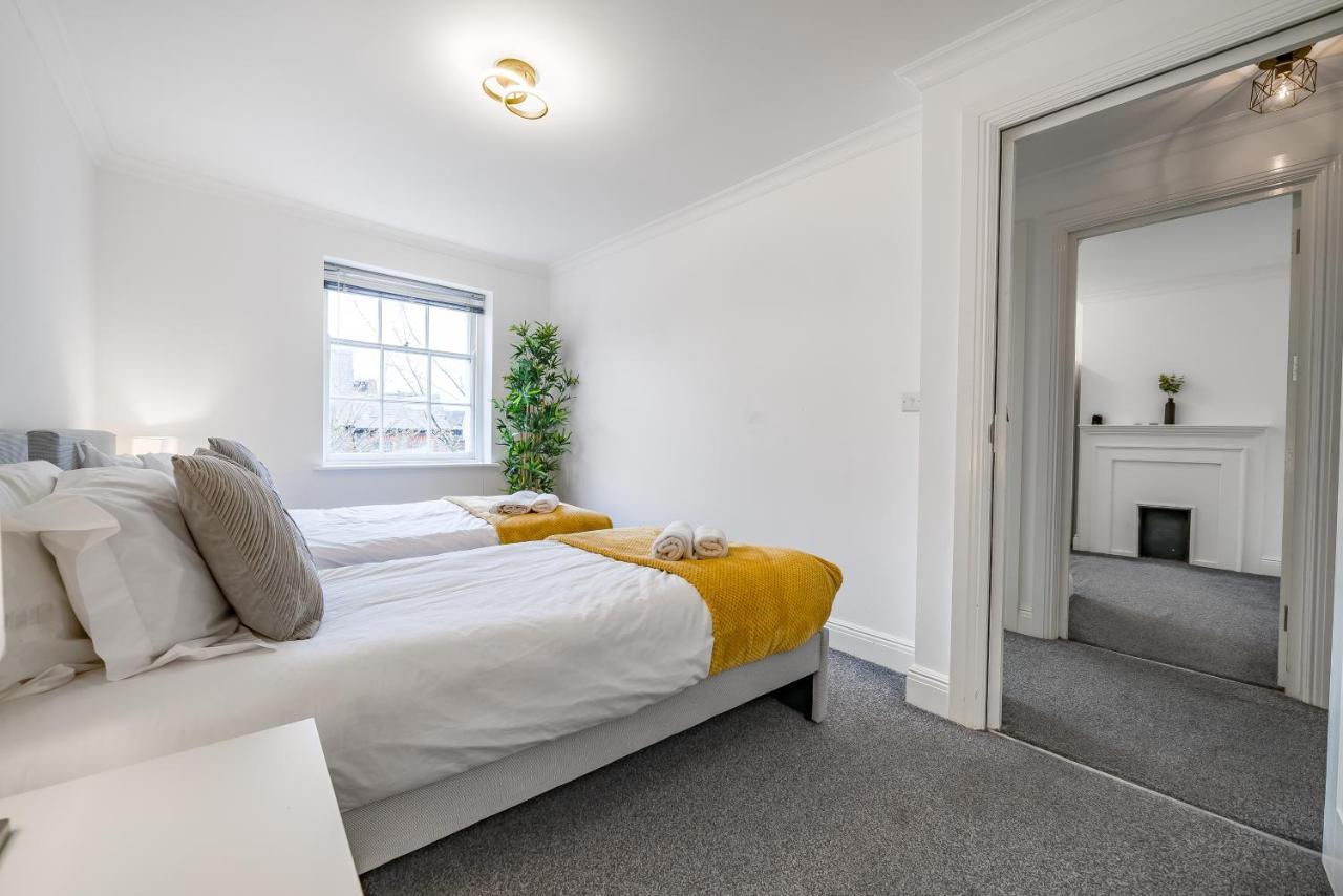 Modern, City Centre -2 Bedroom Apartments Reading Kültér fotó